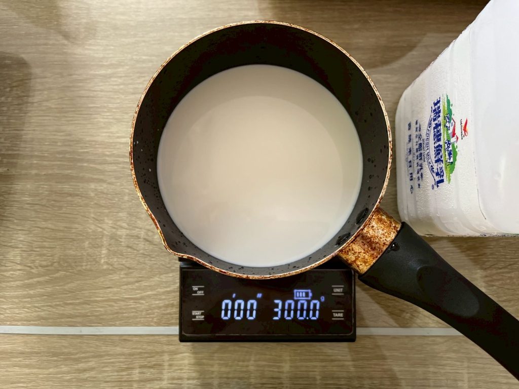 雪花糕作法-鮮奶300g