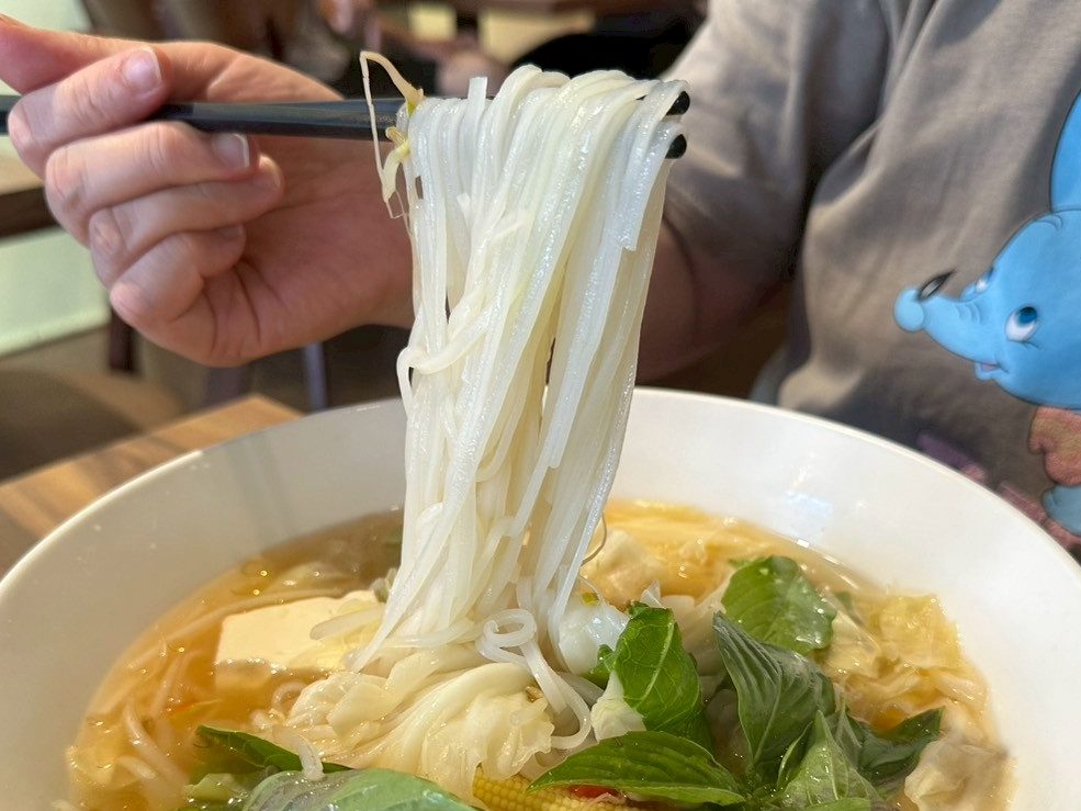 素人食堂-南洋風香檸湯河粉