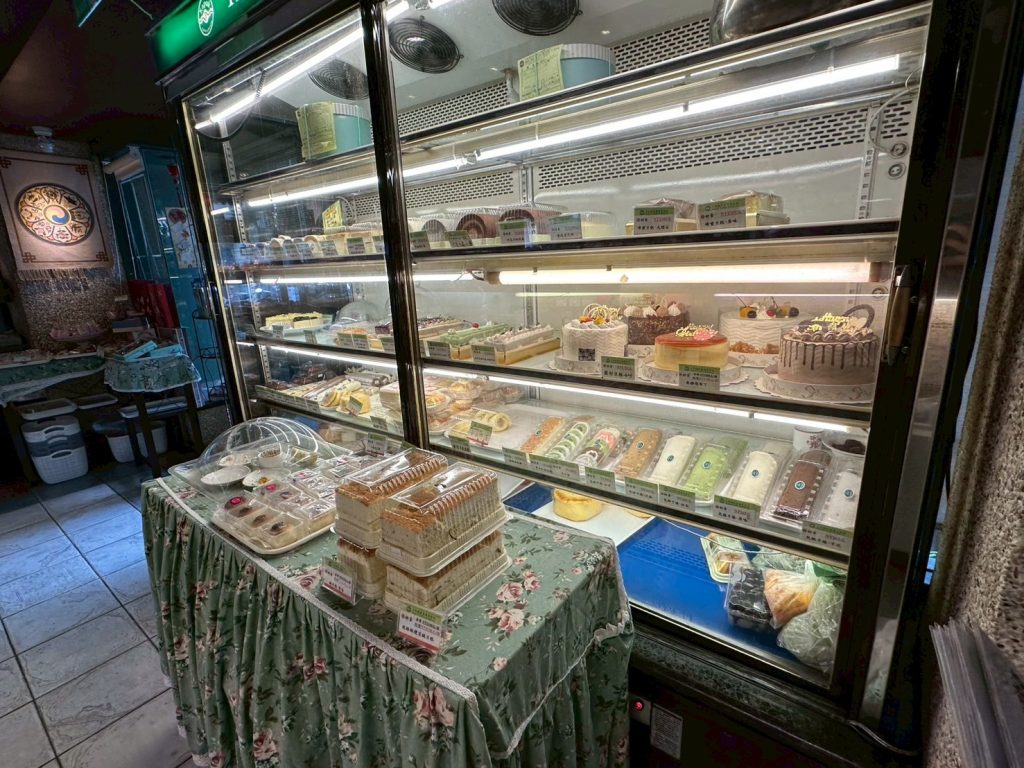 卡帛素食-蛋糕櫃