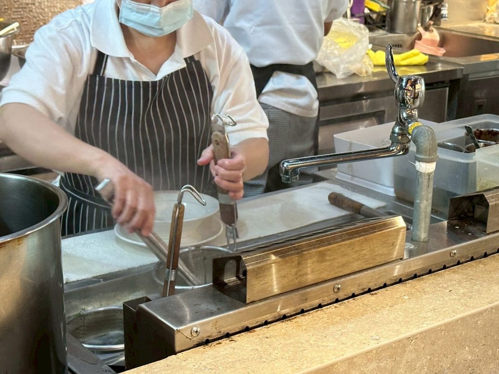原素食府-切仔麵區