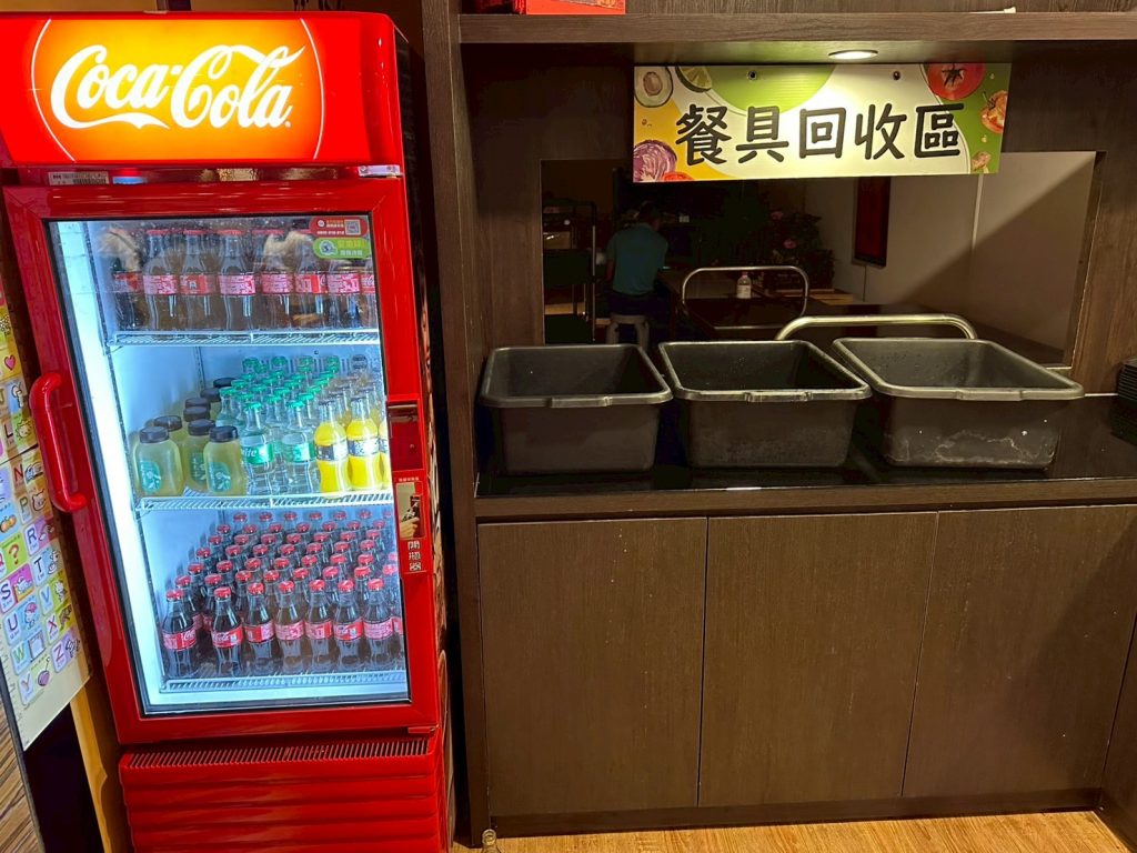 佛光山蘭陽滴水坊 餐具回收區