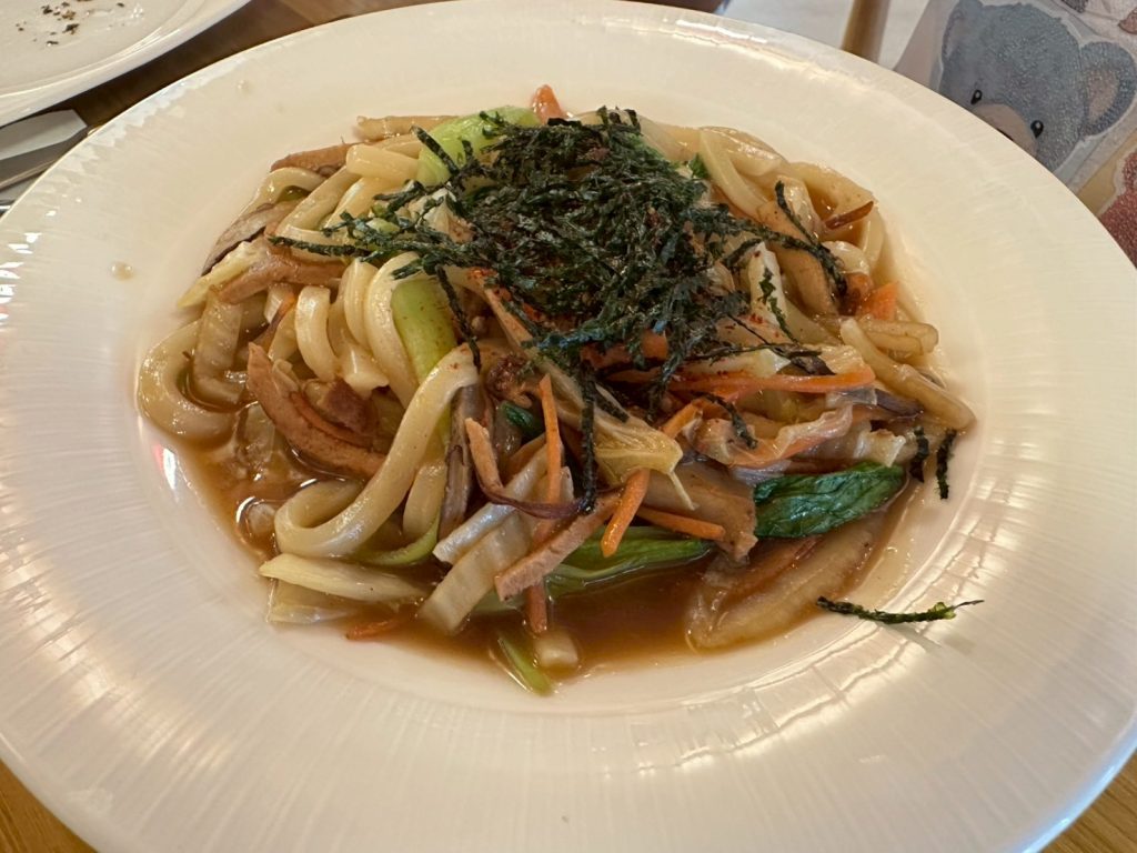 百萬人滴水坊-日式炒烏龍麵