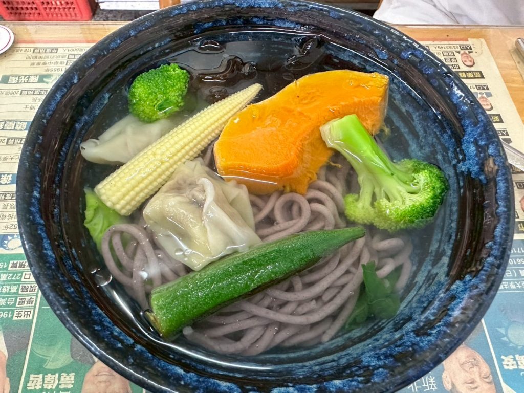 校舍素食-什錦麵