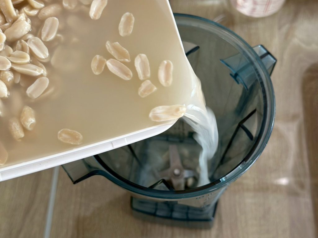 花生豆腐腦 果汁機打碎