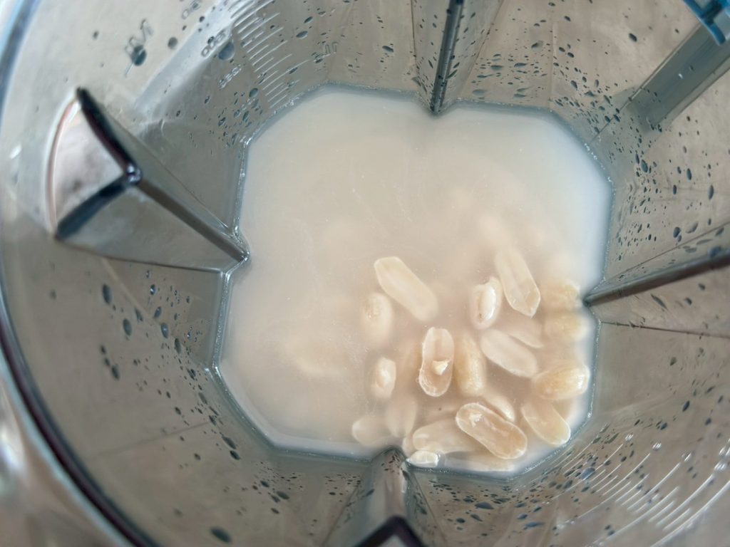 花生豆腐腦 分批打碎