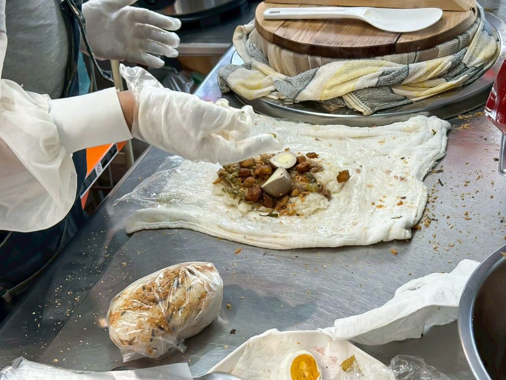 優沛活力蔬食 製作飯糰