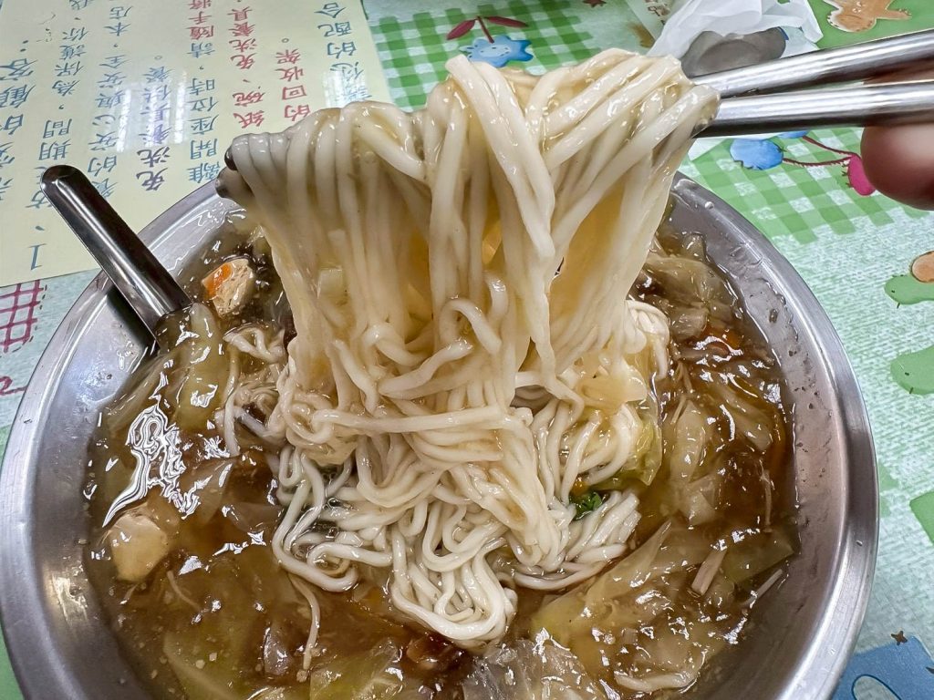 吳伯伯素食 素魷魚羹麵