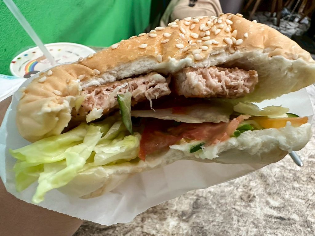 大地素食早餐 香排堡