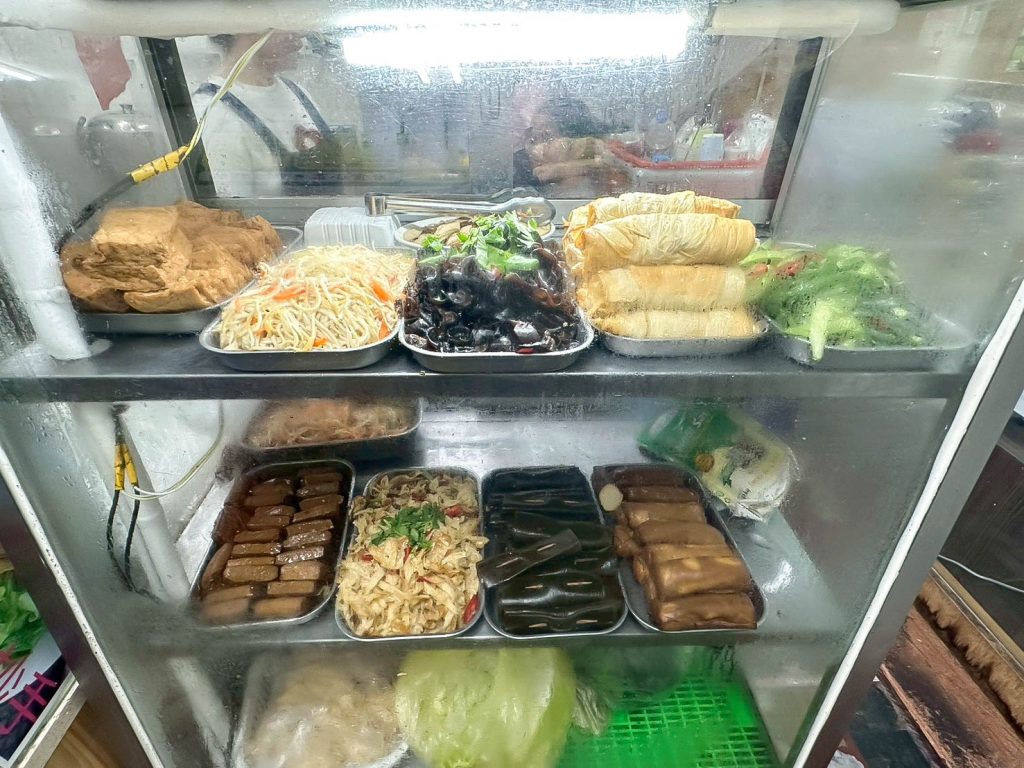 清香素食麵館 小菜櫃