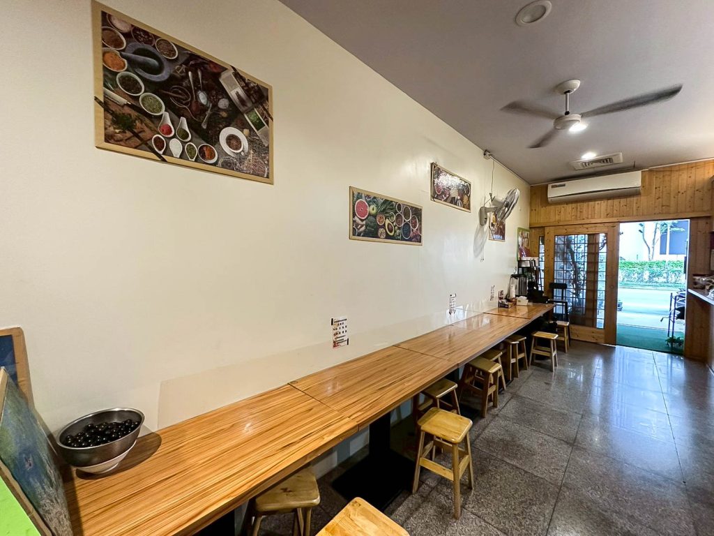 圓福蔬食 內用環境