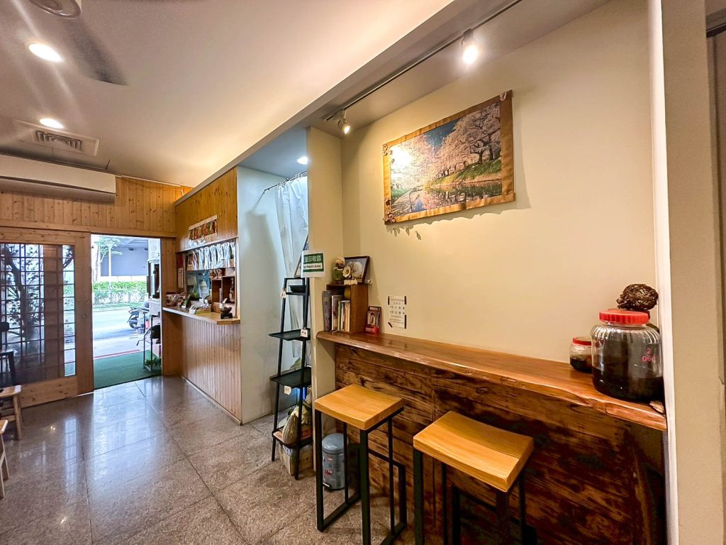 圓福蔬食 內用吧檯