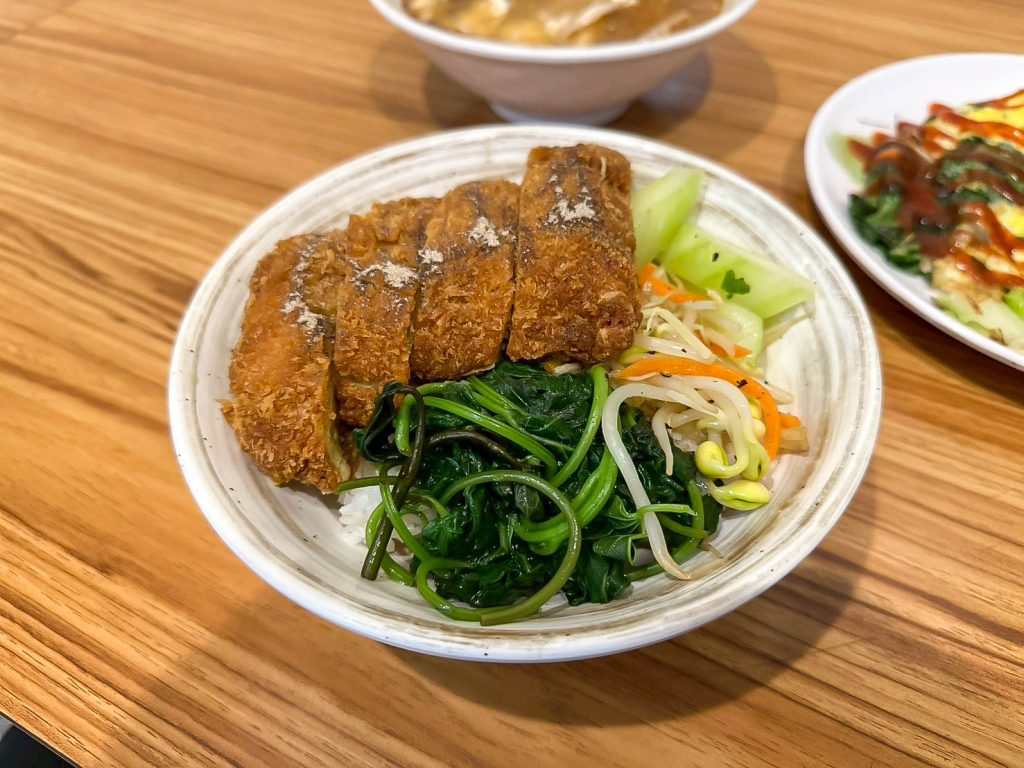 圓福蔬食 藍帶起士豬排-蓋飯