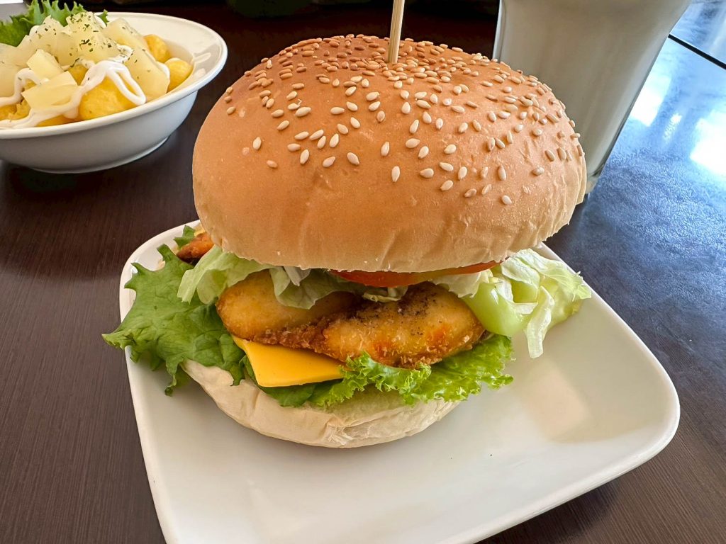 小蔬苑蔬食漢堡 黃金炸蝦堡