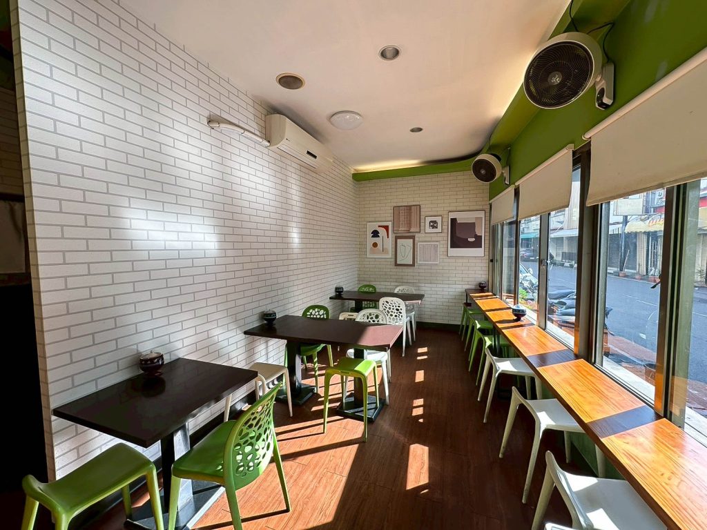 小蔬苑蔬食漢堡 店內環境