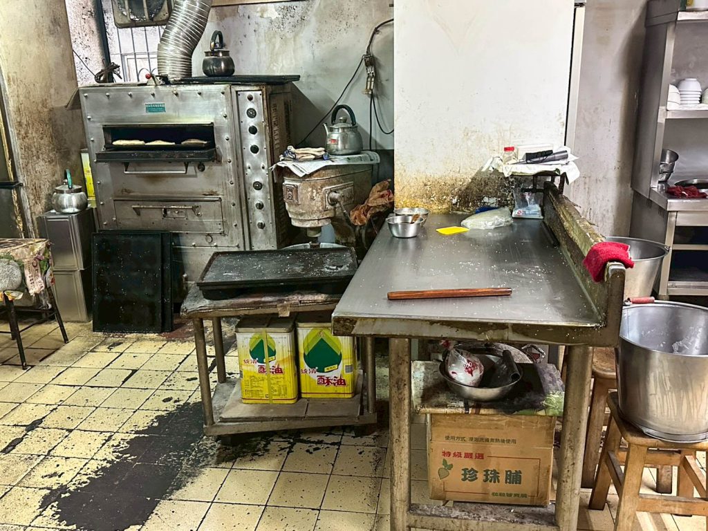 素家豆漿店 燒餅製作