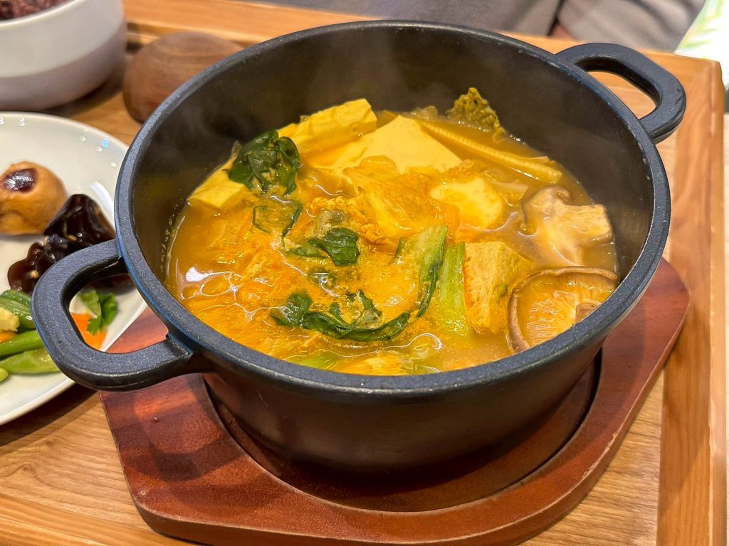 心家純淨蔬食 叻沙豆腐煲